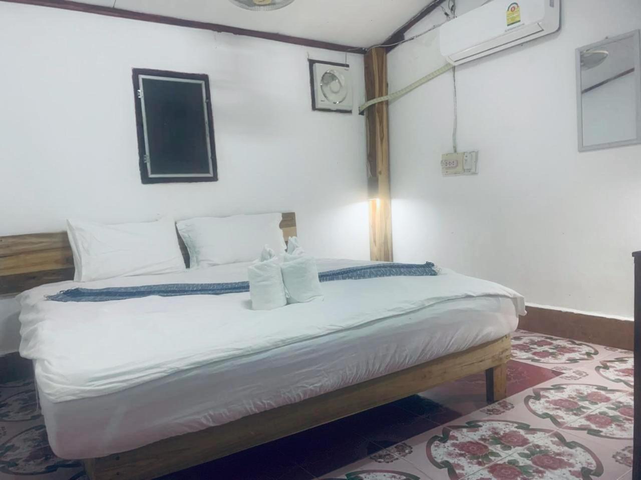 Apartamento Amelie House Luang Prabang Exterior foto